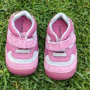 Girls shoes